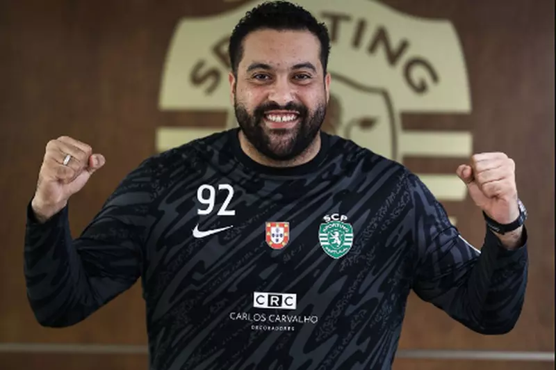 كرة يد.. محمد علي يمدد تعاقده مع سبورتنج لشبونة البرتغالي 